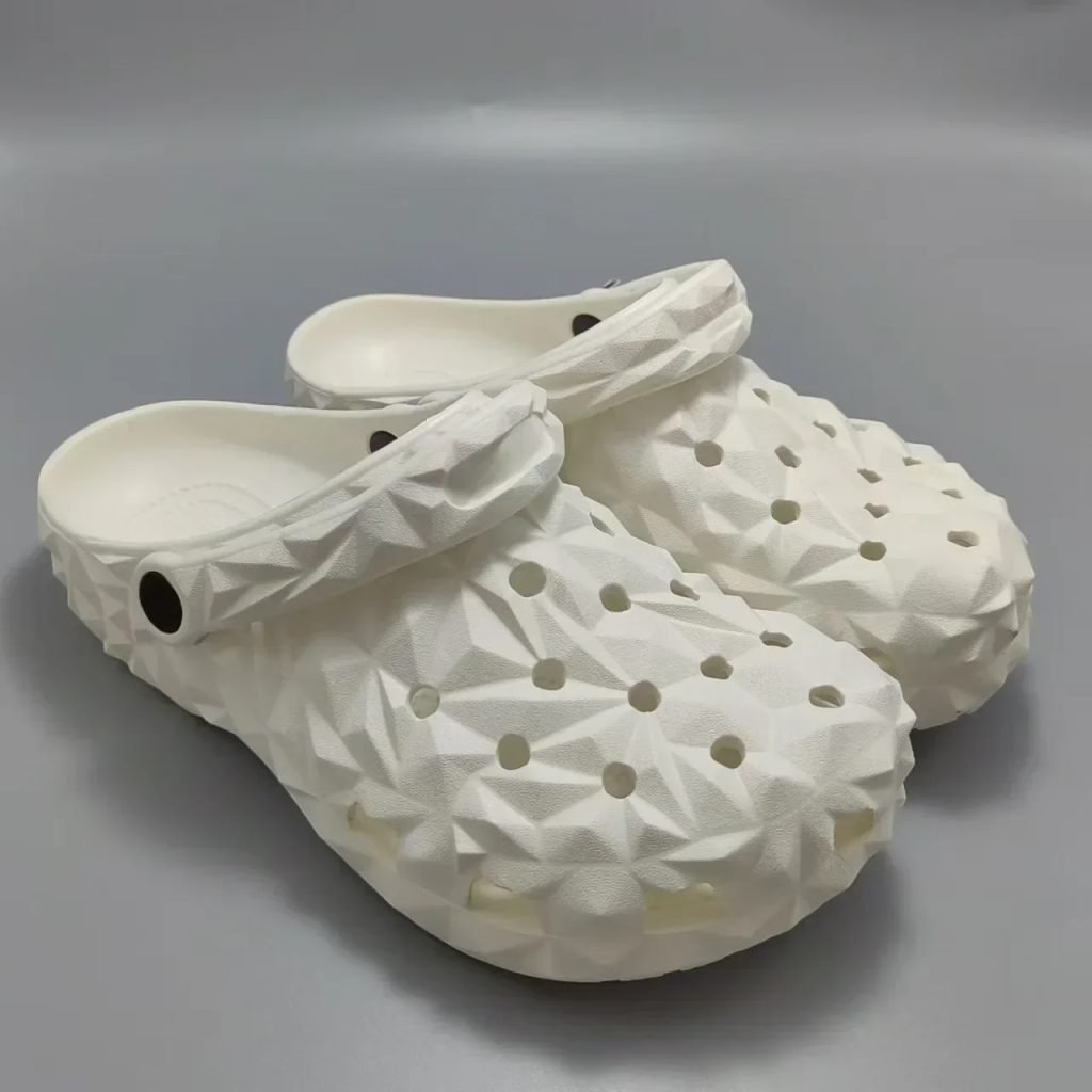 Durian Hole Slippers Perforated Shoes Men'S Women'S Shoes Fashionable Versatile Ligtweight And Non Slip Sports Beach Sadals