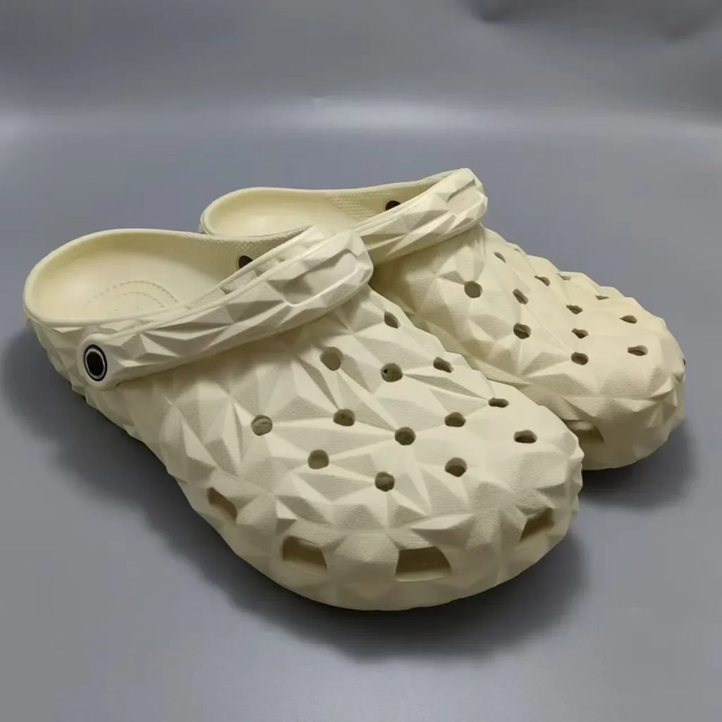 Durian Hole Slippers Perforated Shoes Men'S Women'S Shoes Fashionable Versatile Ligtweight And Non Slip Sports Beach Sadals