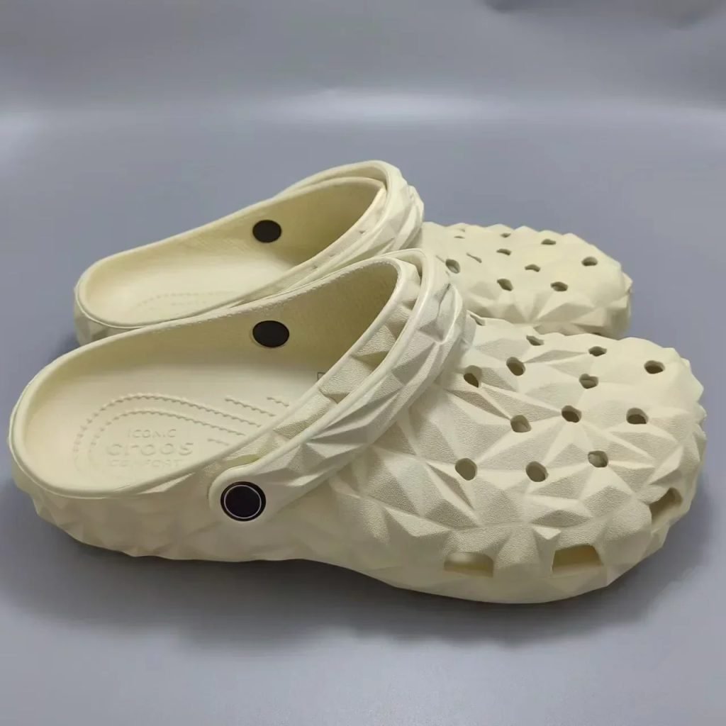 Durian Hole Slippers Perforated Shoes Men'S Women'S Shoes Fashionable Versatile Ligtweight And Non Slip Sports Beach Sadals