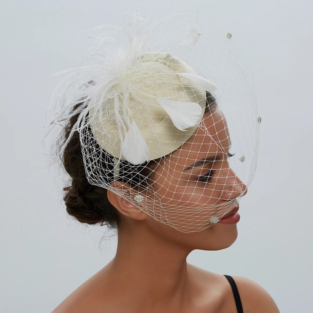 Womens Felt Fascinator Hat Fishnet Veil Small Plush Wave Point Decor Hair Clips Wedding Bridal Cocktail Headwear Fasciantor
