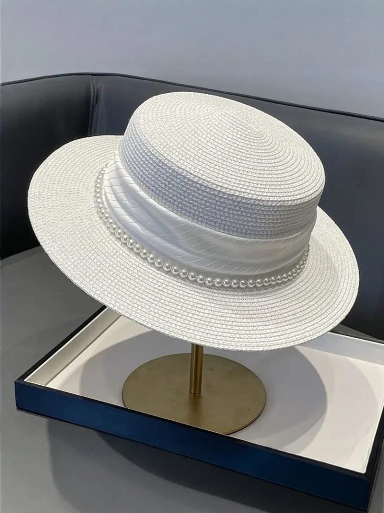 2025 Summer Elegant Pearl Chain Flat Sun Hats for Women Chapeau Feminino Straw Hat Panama Wide Brim Anti-UV Beach Cap Girl Topee