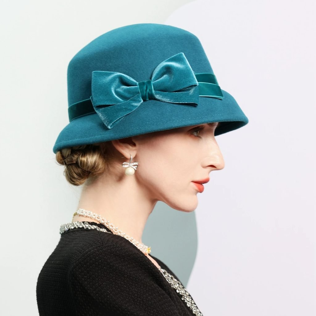FS 2025 Luxury British Cloche Cap With Bowknot Vintage Blue Wool Wedding Hat Summer Church Hats For Women Elegant Chapeau Femme