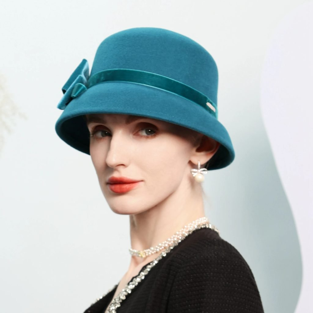 FS 2025 Luxury British Cloche Cap With Bowknot Vintage Blue Wool Wedding Hat Summer Church Hats For Women Elegant Chapeau Femme