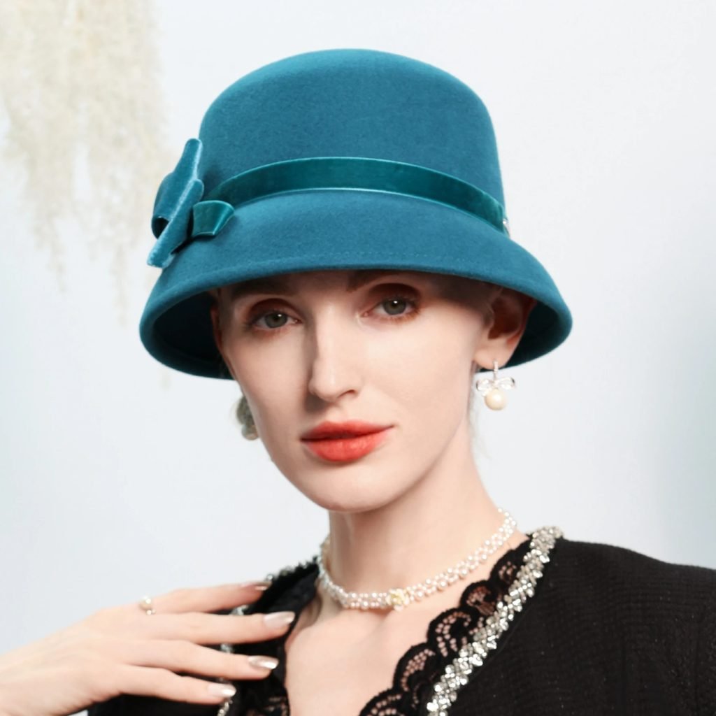 FS 2025 Luxury British Cloche Cap With Bowknot Vintage Blue Wool Wedding Hat Summer Church Hats For Women Elegant Chapeau Femme