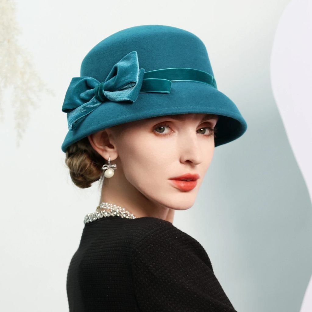 FS 2025 Luxury British Cloche Cap With Bowknot Vintage Blue Wool Wedding Hat Summer Church Hats For Women Elegant Chapeau Femme