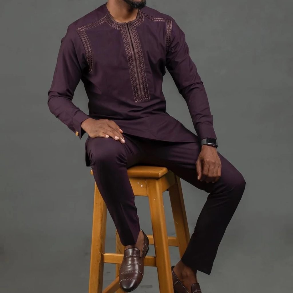 2024 New In Kaftan African Style Suits for Men 2 Piece Set Embroidered Shirts and Pants Traditional Luxury Suits for Men