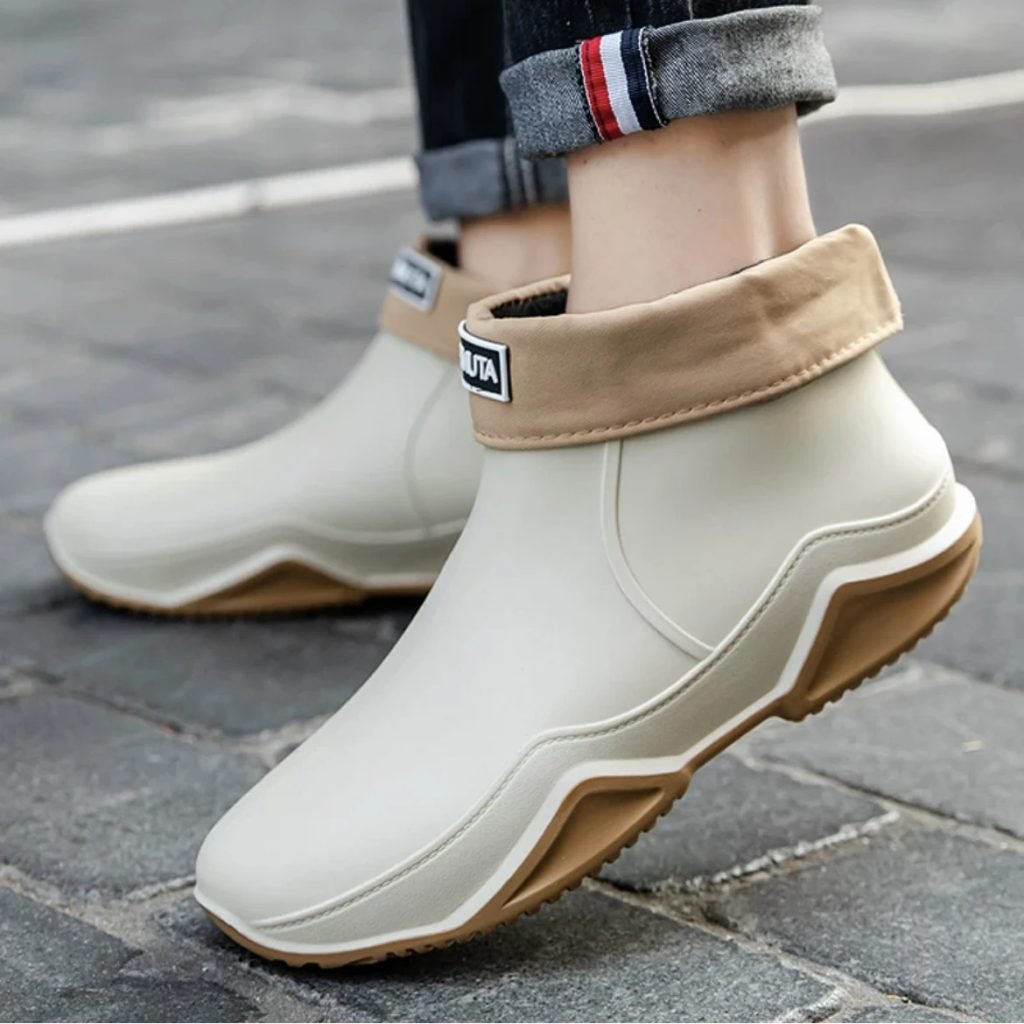 Fashionable Men & Women’s Ankle Rain Boots Anti-Slip Waterproof Shoes Work Boots Suitable For Summer & Winter Rainy & Snowy Day