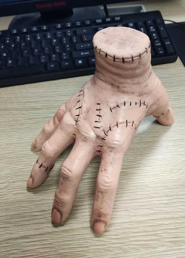 Horror Wednesday Thing Hand Toy From Addams Family Latex Figurine Home Decor Desktop Crafts  halloween decorations for home 2023