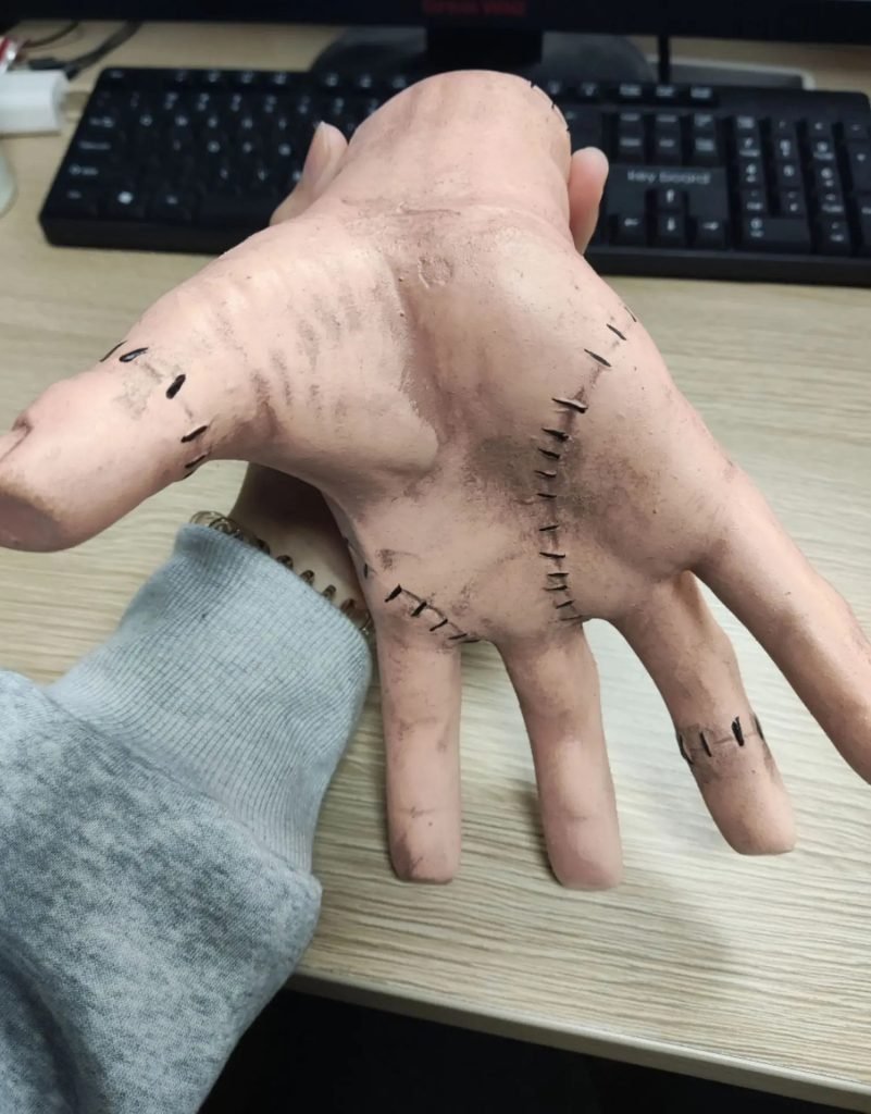 Horror Wednesday Thing Hand Toy From Addams Family Latex Figurine Home Decor Desktop Crafts  halloween decorations for home 2023