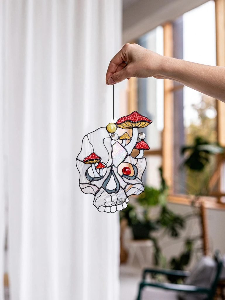 Gothic Acrylic Skull Suncatcher with Red Mushroom Accents, Boho Bedroom Living Room Window Hanging Ornaments, Home Decor Pendant