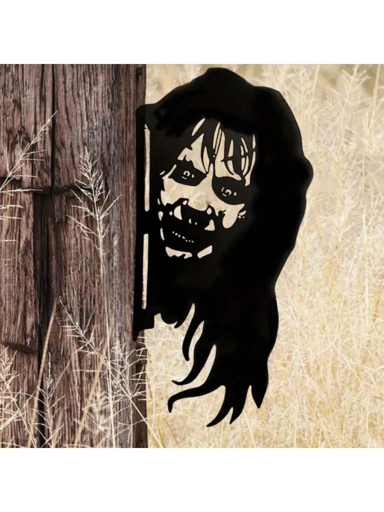 Gothic Witch Metal Wall Art | Macabre Iron Decor with Peep Hole Design | Spooky Halloween Ornament | Halloween & Christmas Gift