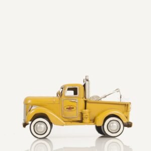 c1926 Pennzoil Tow Truck Yellow Model Sculpture