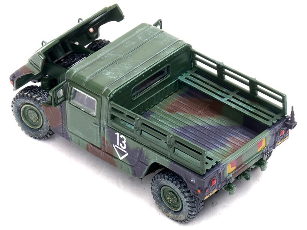 M998 HMMWV “2nd Battalion 3rd Field Artillery Regiment 1st Armored Division Stationed in Germany” (1999) United States Army “Military Miniature” Series 1/64 Diecast Model by Panzerkampf