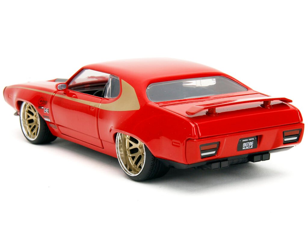 1972 Plymouth GTX Red with Gold Graphics “Bigtime Muscle” Series 1/24 Diecast Model Car by Jada