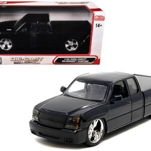2006 Chevrolet Silverado Custom Pickup Truck Black "Die-Cast Collection" Series 1/25 Diecast Model Car by Motormax