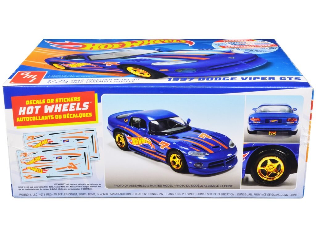 Skill 1 Snap Model Kit 1997 Dodge Viper GTS “Hot Wheels” 1/25 Scale Model by AMT