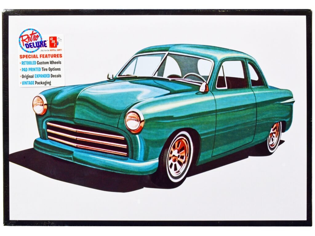 Skill 2 Model Kit 1949 Ford Coupe “The 49’er” 3-in-1 Kit 1/25 Scale Model by AMT