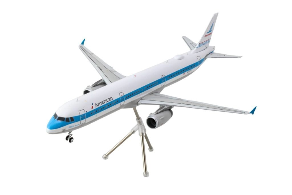 Airbus A321 Commercial Aircraft “American Airlines – Piedmont” (N581UW) White with Blue Stripes “Gemini 200” Series 1/200 Diecast Model Airplane by GeminiJets