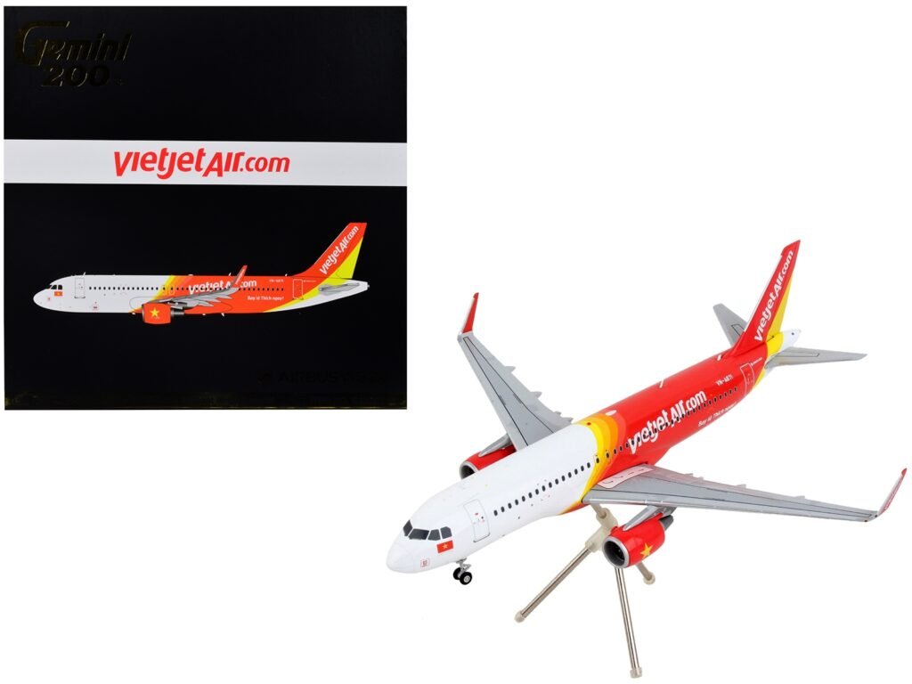 Airbus A320 Commercial Aircraft “VietJet Air” White and Red “Gemini 200” Series 1/200 Diecast Model Airplane by GeminiJets
