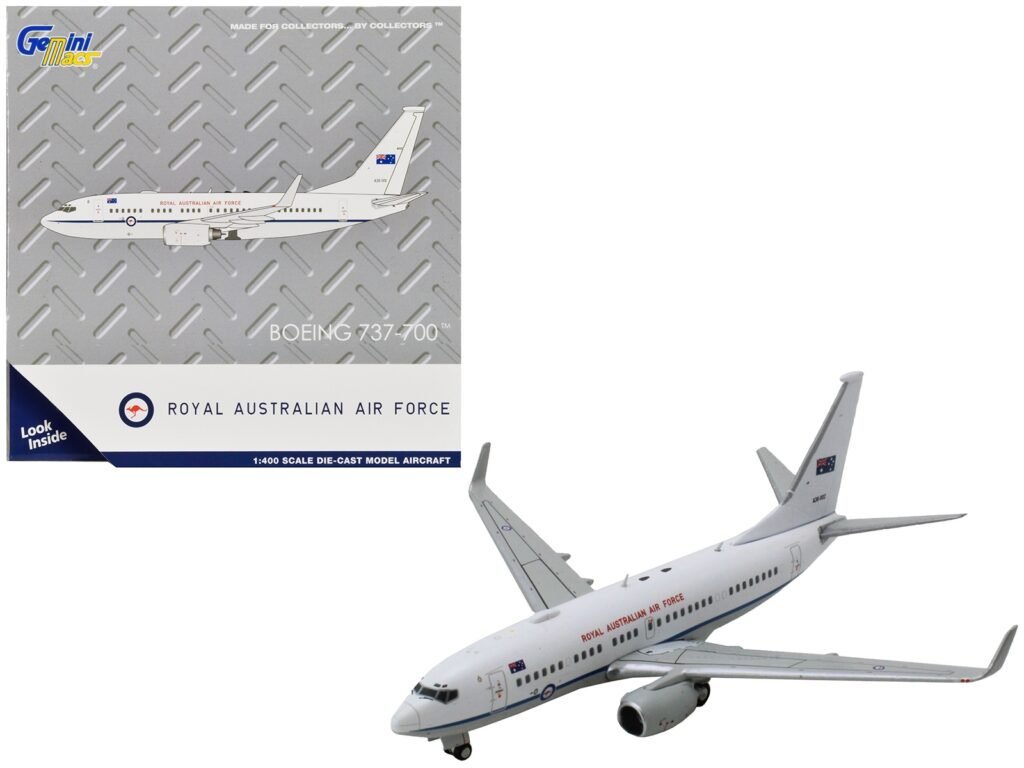 Boeing 737-700 Aircraft “Royal Australian Air Force” (A36-002) White with Blue Stripes “Gemini Macs” Series 1/400 Diecast Model Airplane by GeminiJets