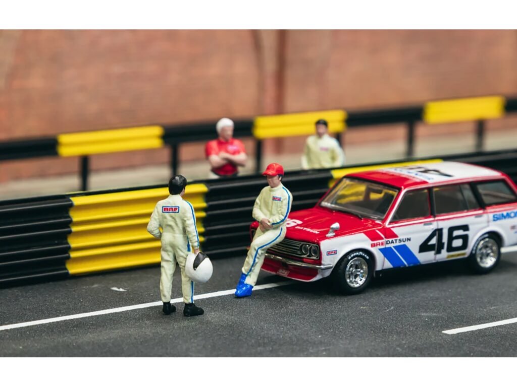 “Race Drivers” 4 Piece Diecast Figure Set “BRE” for 1/64 Scale Models by Tarmac Works & American Diorama